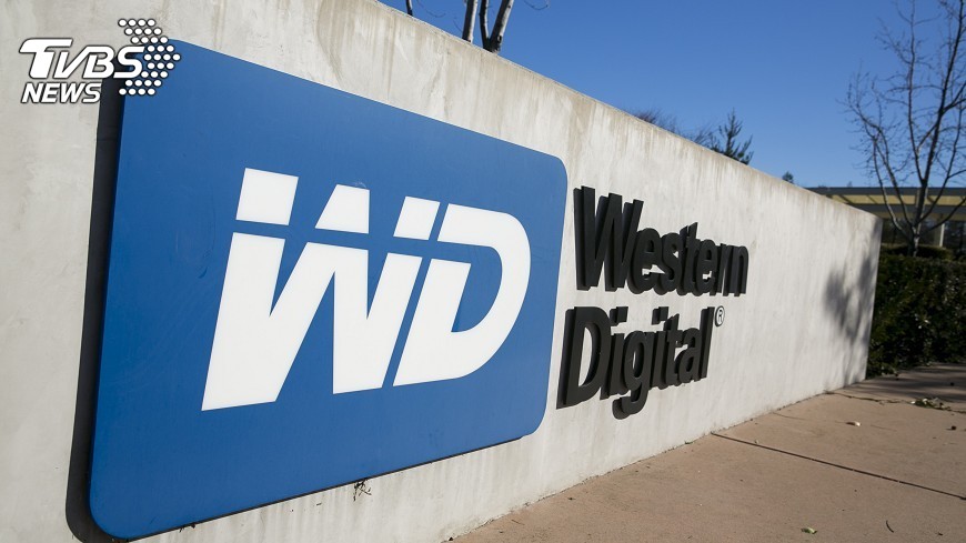 Western Digital announces price hike following Samsung (Courtesy of Shutterstock)