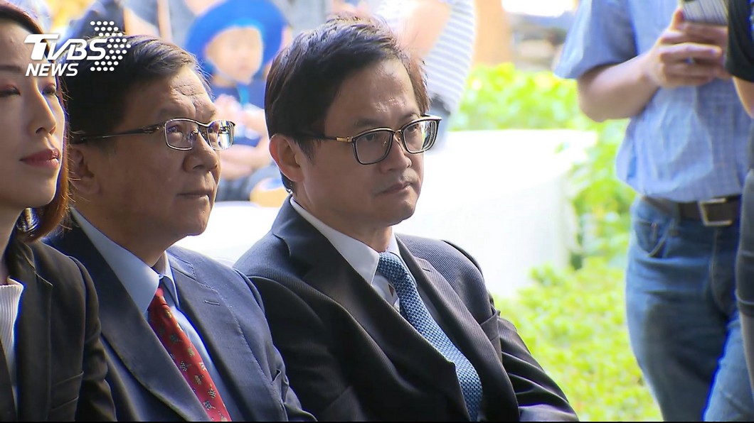 Pegatron chairman upbeat as U.S.-China tensions ease (TVBS News)