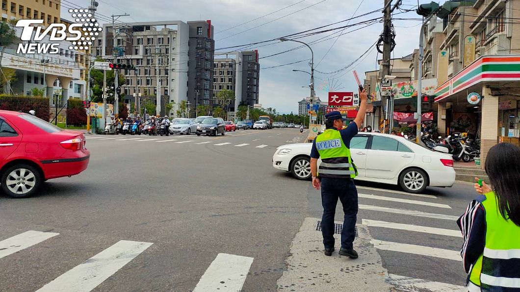 Taiwan unveils list of 1,000 pedestrian accident hotspots (TVBS News)