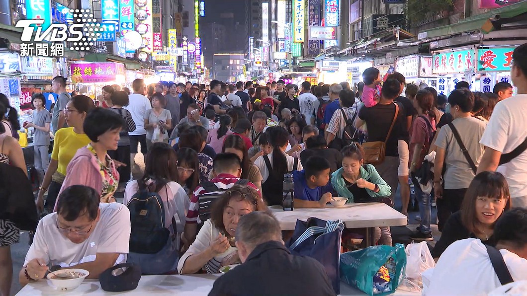 Kaohsiung’s tourism revenue hits record NT$92.9B in 2023 (TVBS News)