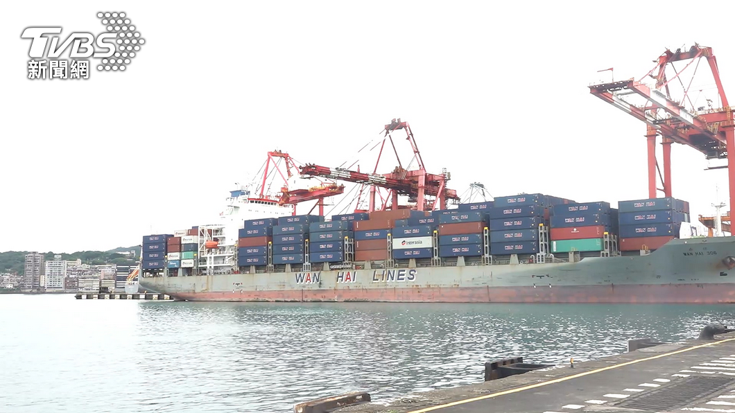 IMO eyes carbon tax on shipping by 2027 (TVBS News)