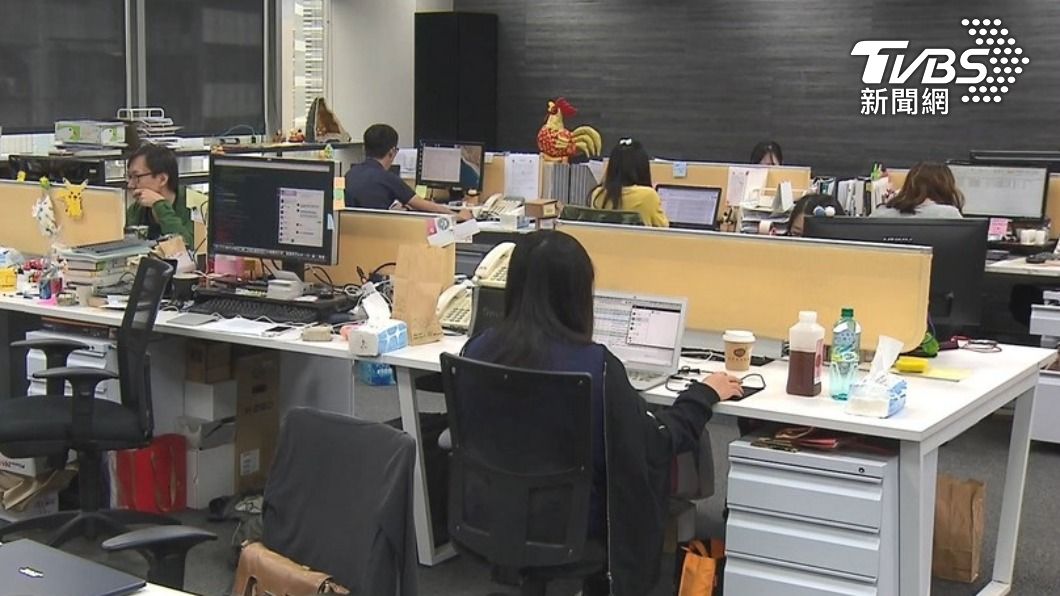 Major tech firms in Taiwan skip make-up workday (TVBS News)