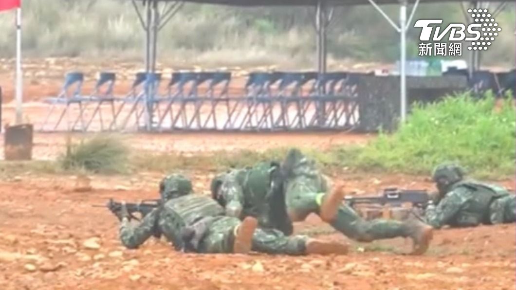 Taiwanese men open to military service extension