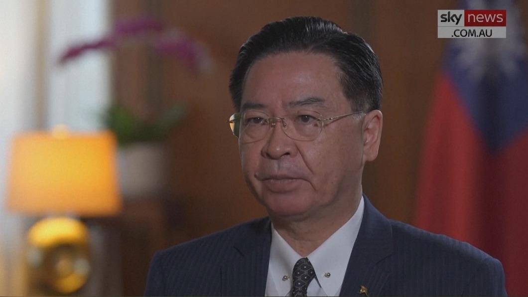 Foreign minister calls for global cooperation to prevent war