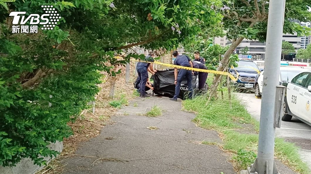 Man found dead with knife wound in Tamsui after typhoon