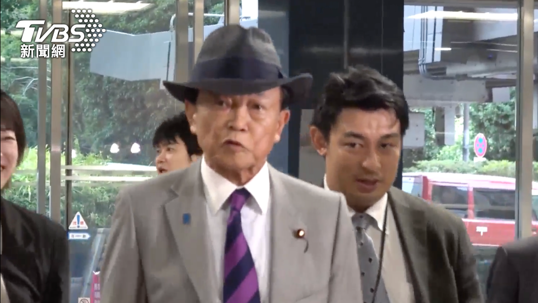 Hou Yu-ih meets with LDP Member Kōichi Hagiuda, Tarō Asō (TVBS News)
