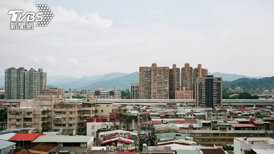 DPP candidate outlines vision for expanding public housing (Shutterstock)