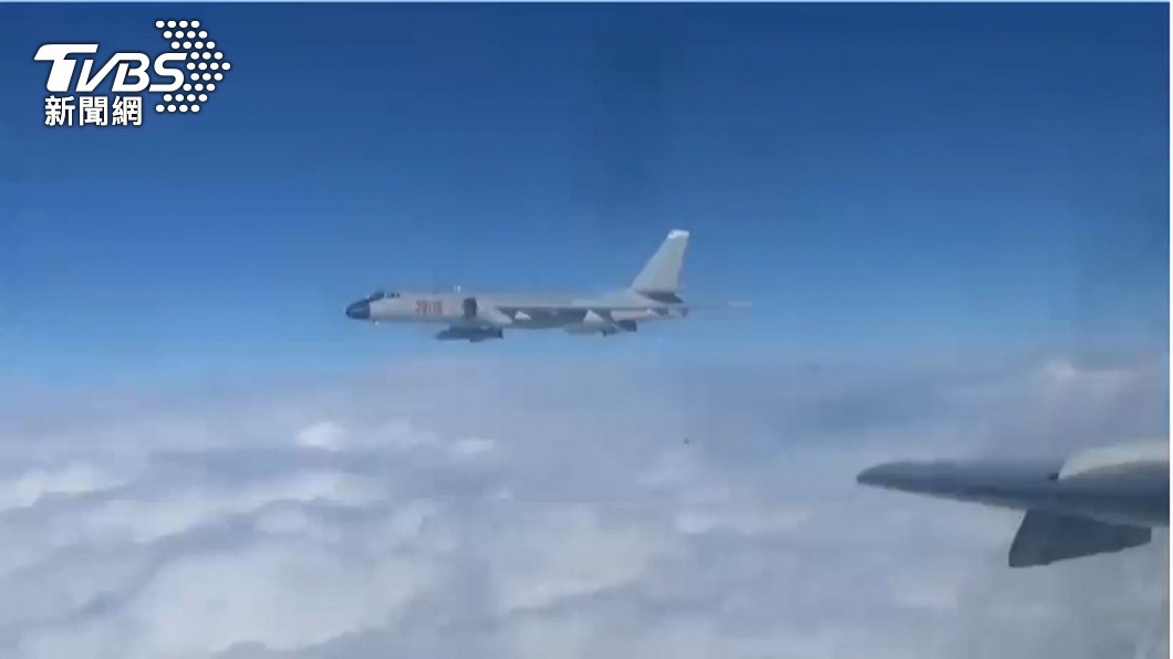 MND reports record Chinese presence over the Taiwan Strait (Courtesy of MND)