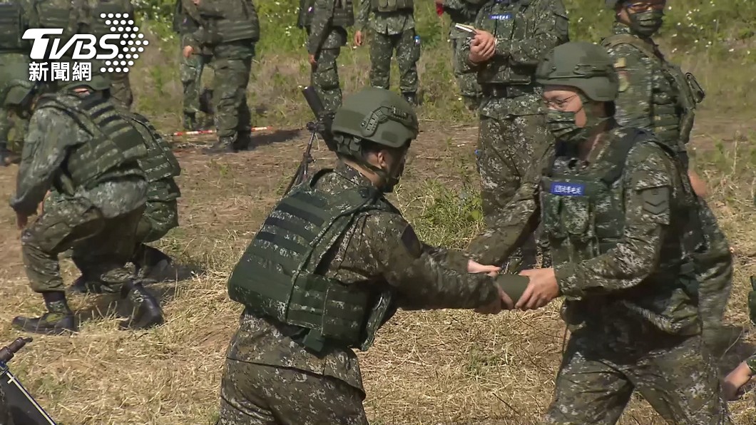 NGO comes under fire for suggesting segmented military training in Taiwan (TVBS News)