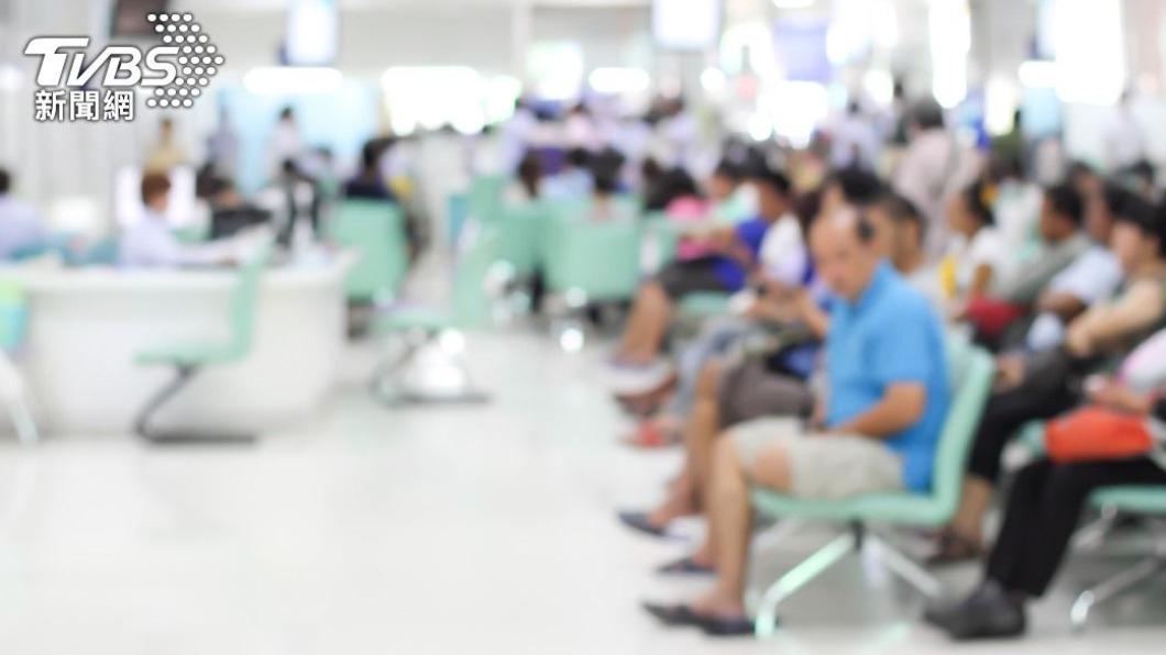Taiwan battles decade-high flu epidemic with over 127K cases (Shutterstock)