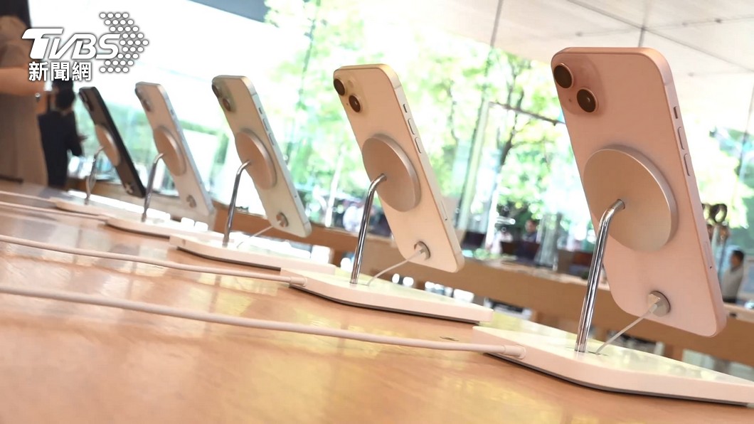 iPhone 15 launch prompts supply shortage in Taiwan (TVBS News)