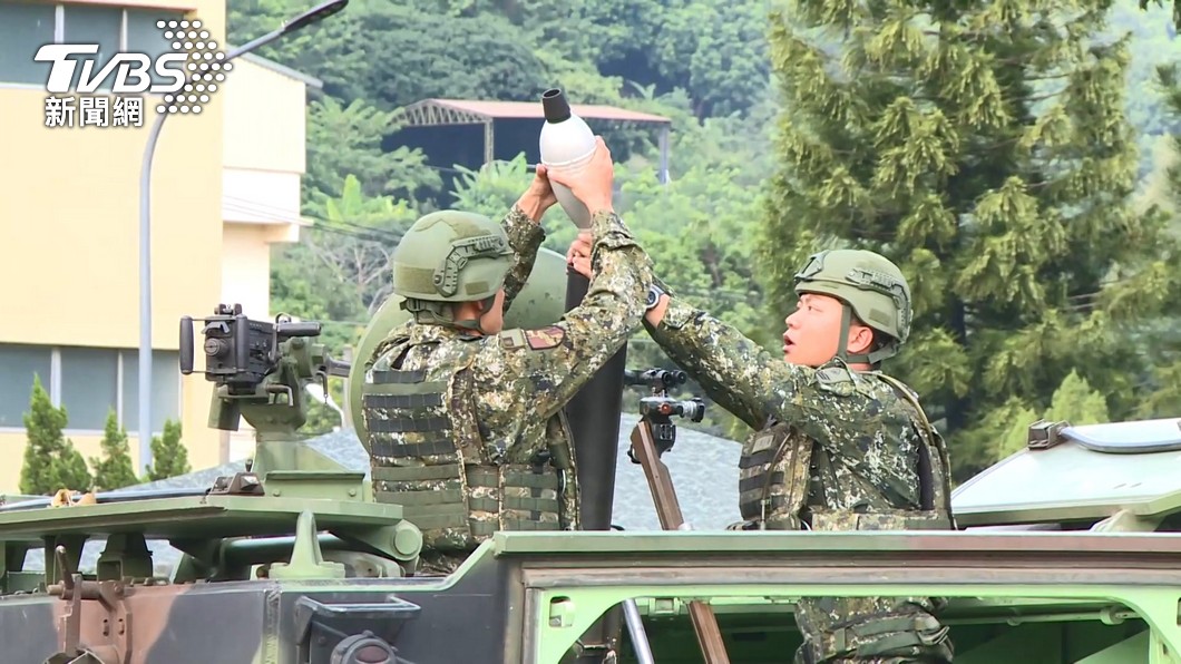 Taiwan to draft 9,100 men for military service in 2024 (TVBS News)