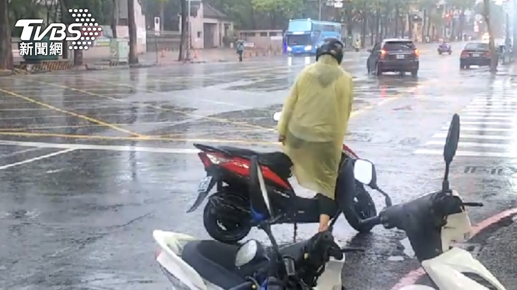 Taiwan braces for cloudy weather, sporadic rainfall (TVBS News)