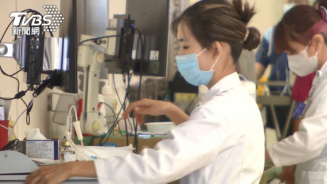 Government approves financial boost for night shift nurses (TVBS News)