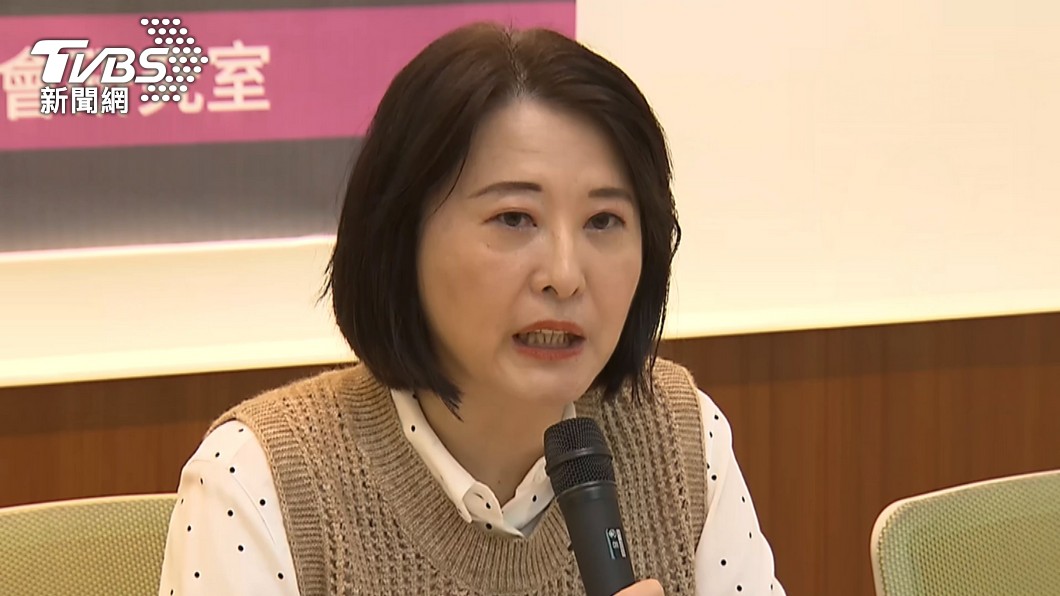 Wang Hung-wei calls for consumer rights amid concert ban (TVBS News)