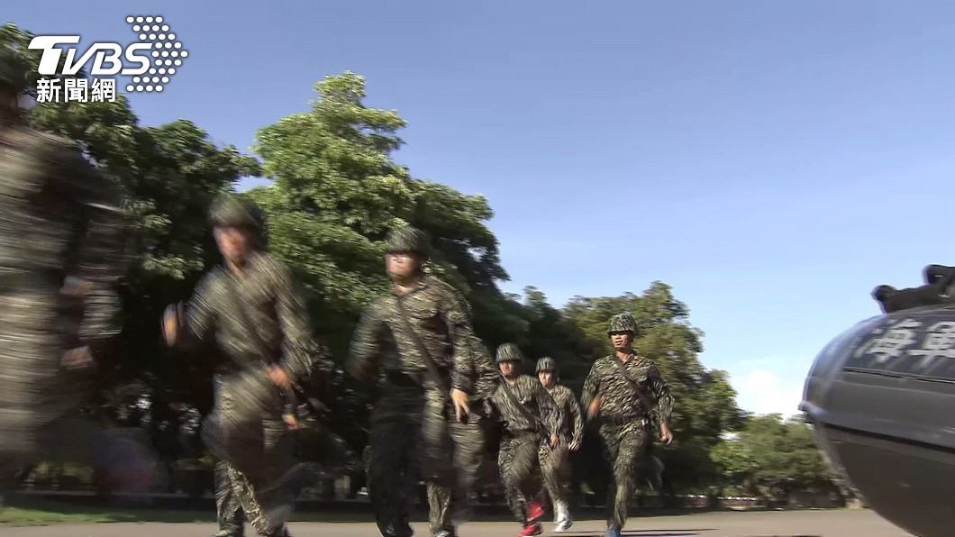 Lawmaker calls for arming every citizen, MND responds (TVBS News) 