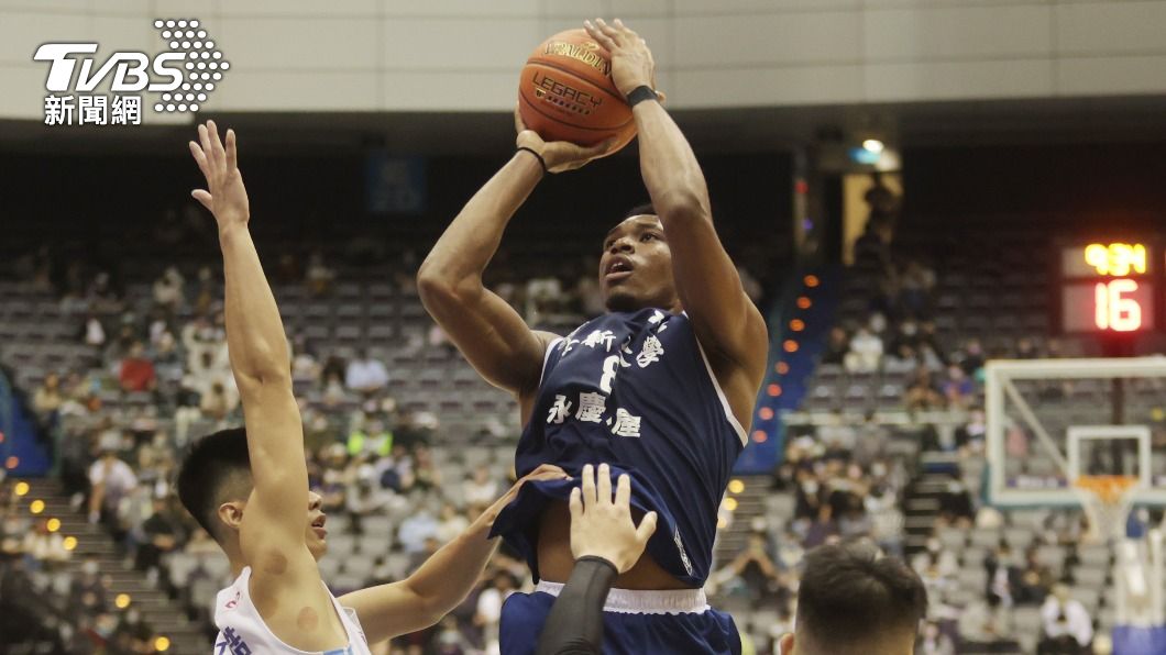 Ex-PLG basketball player faces deportation over expired visa (CNA)