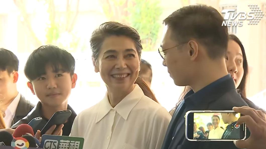Speculation grows over Gou’s potential TPP collaboration (TVBS News)