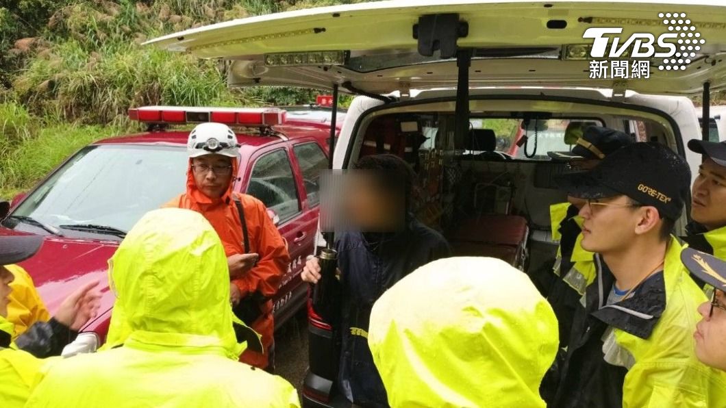 Australian woman rescued from Taiwan mountains (Courtesy of New Taipei City)