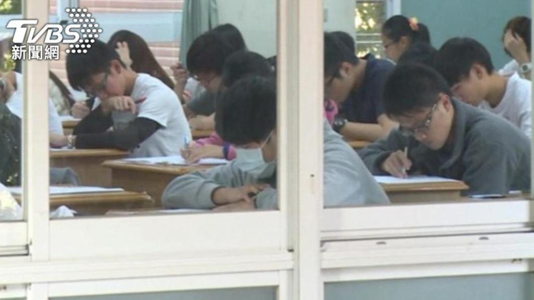 Ex-KMT legislator Tsai defends classical Chinese in schools (TVBS News)