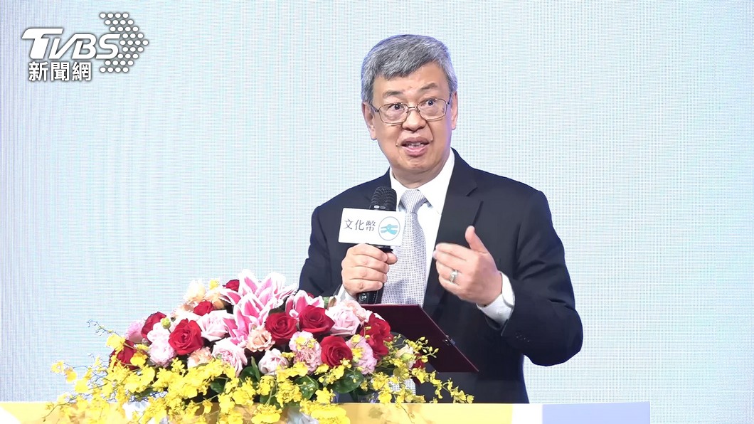 Taiwan Premier celebrates averted EVA Air strike (TVBS News)