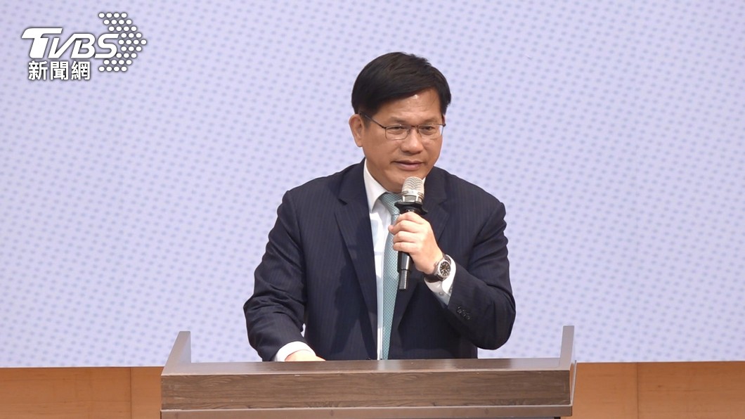 Foreign minister Lin Chia-lung tops Taiwan satisfaction poll (TVBS News)