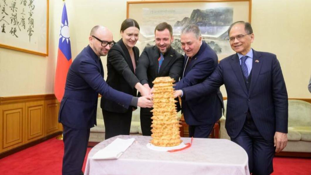 Taiwan and Lithuania strengthen ties (Courtesy of Legislative Yuan)