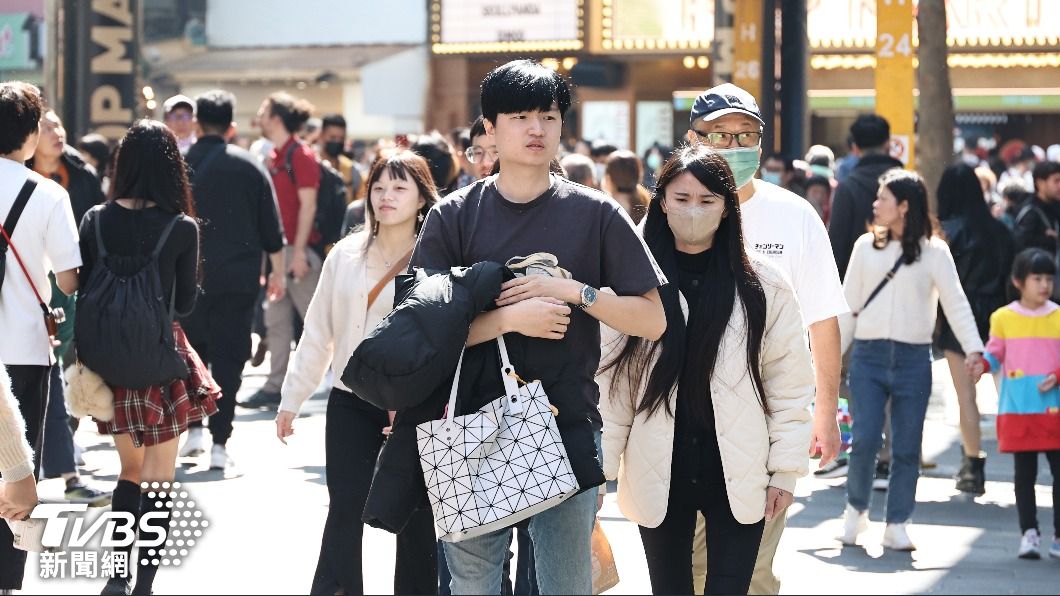 Neipu, Pingtung hits record high of 37.1°C: CWA (TVBS News)