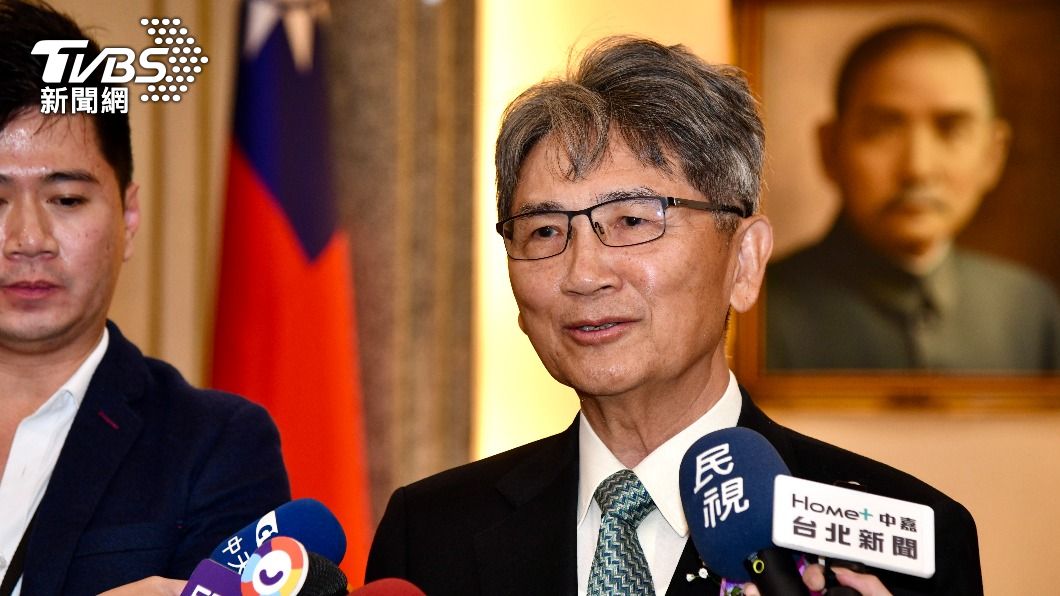 Wang Cheng-hsu takes oath as Taiwan’s new legislator (TVBS News)