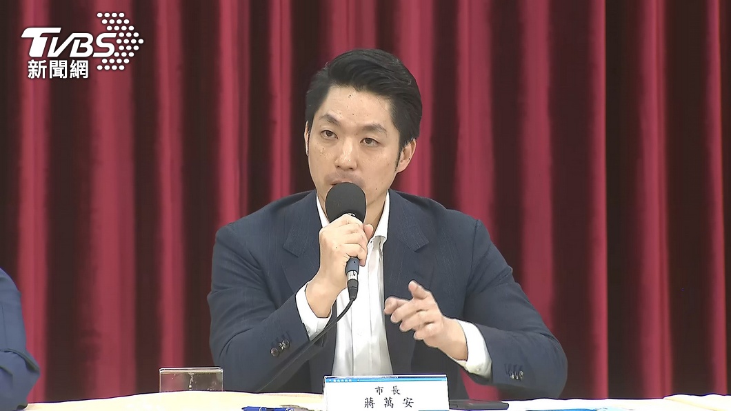 Chiang unveils 4-point plan to tackle foodborne illnesses (TVBS News)