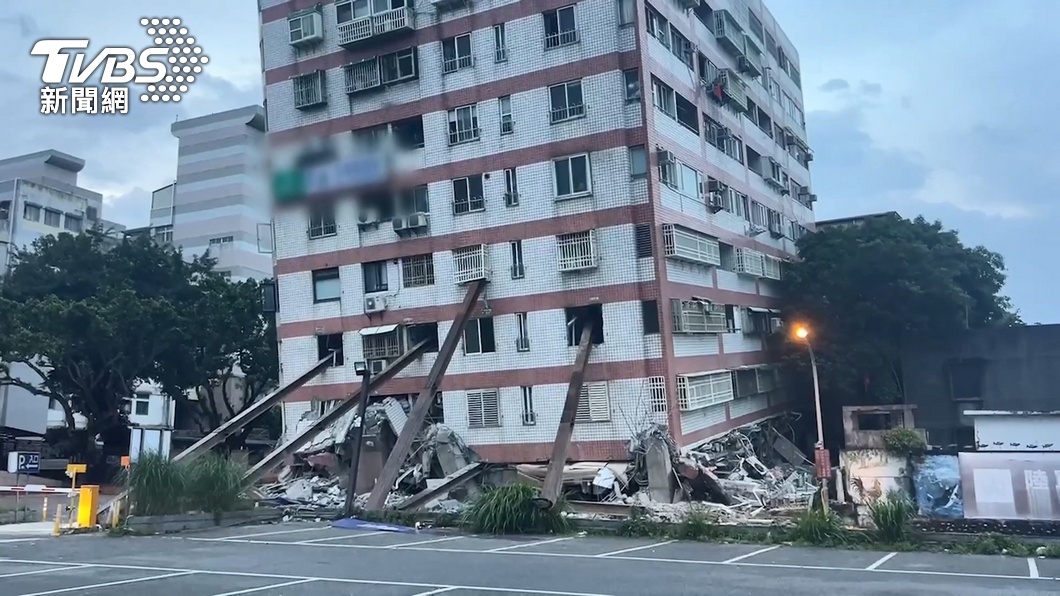 Twin earthquakes over magnitude 6 jolt Hualien (TVBS News)