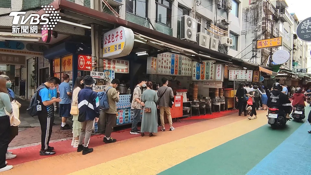 Hualien’s Hotel Fouquet demolition disrupts local businesses (TVBS News)