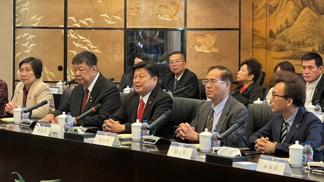 China to lift ban on Taiwan’s farm, fish products (Courtesy of Fu Kun-chi’s Office)