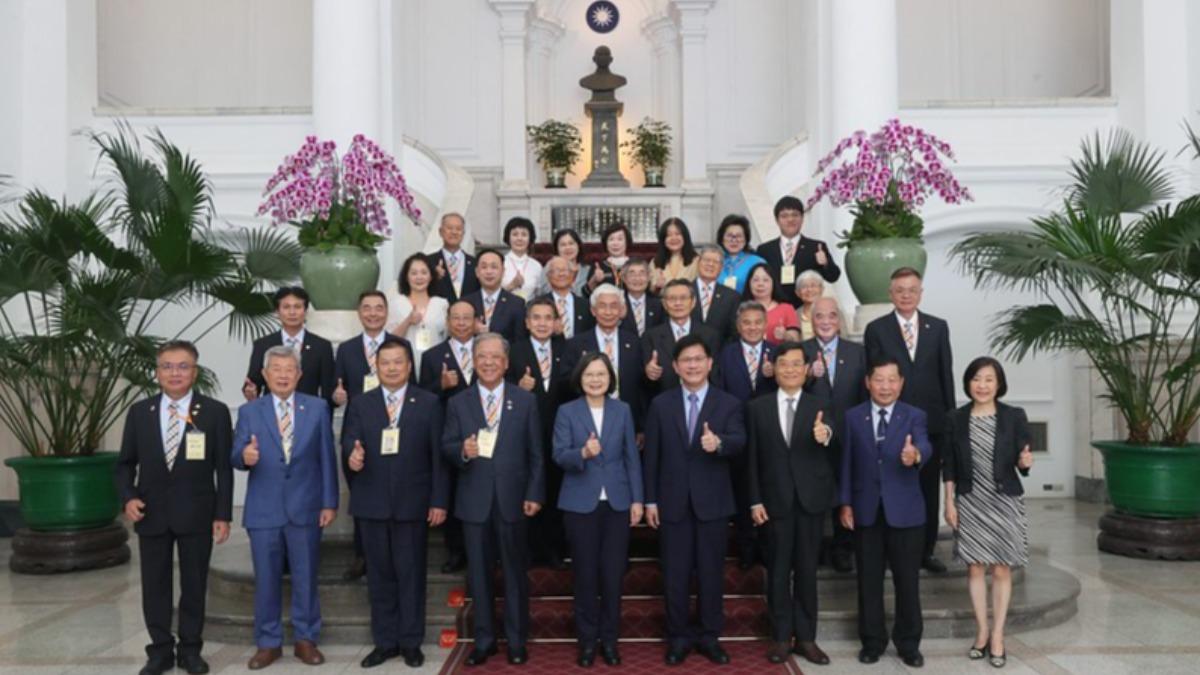 President Tsai promises support for Taiwan’s industry growth (Courtesy of the Presidential Office)