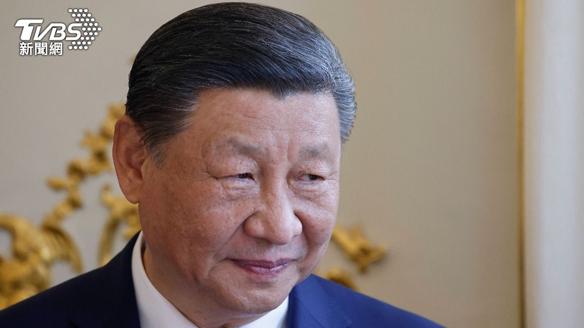 Xi Jinping inspects Rizhao before military drills around Taiwan (AP)
