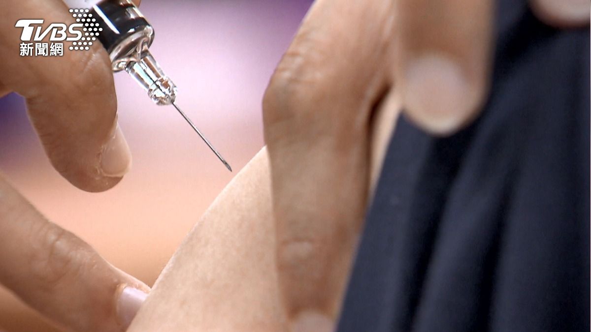 Online vaccine bookings available from Sept. 27 (TVBS News)