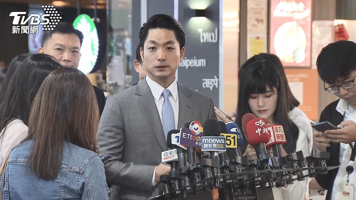 Shanghai delegation lands in Taipei amid tensions (TVBS News)