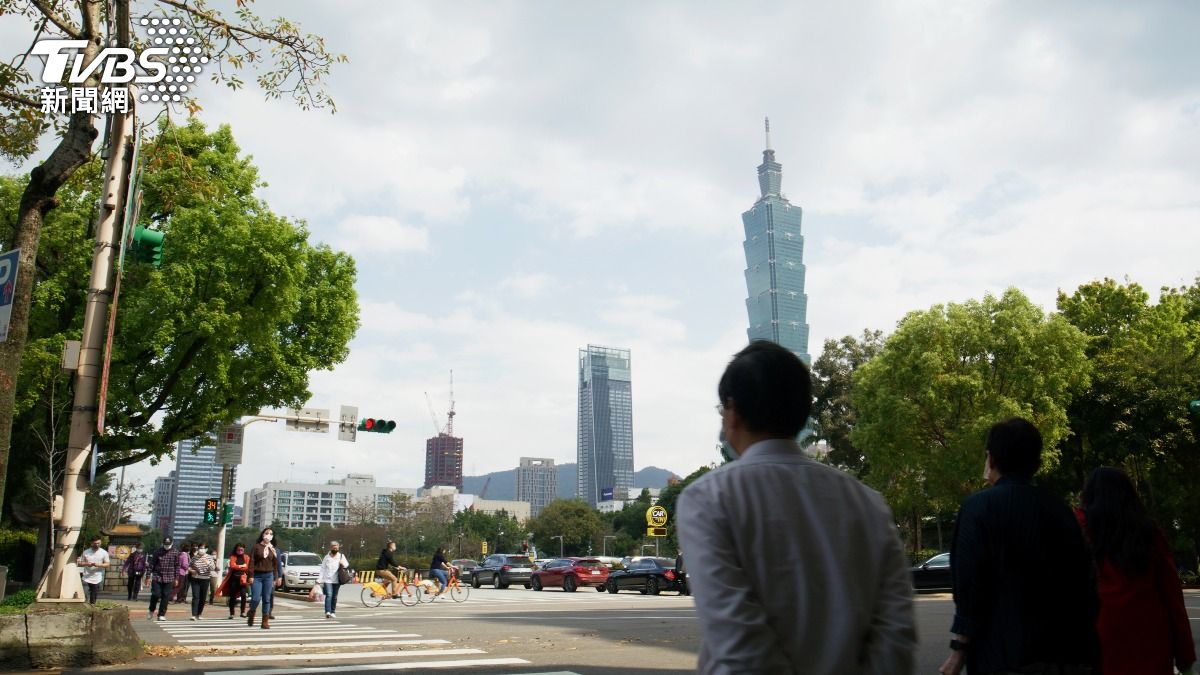 Over 153,000 Taiwanese workers earn below NT$30K monthly (Shutterstock)