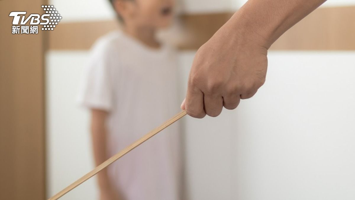 Taiwan moves to ban violence in child-rearing practices (TVBS News)