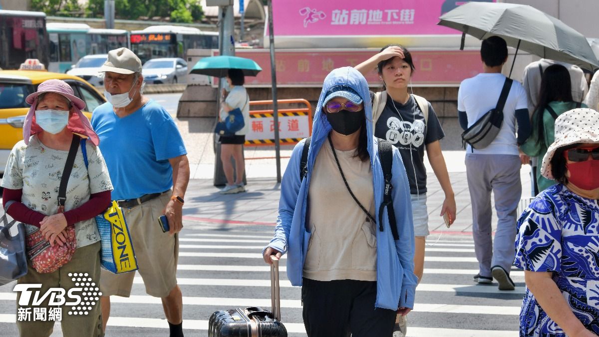 Heatwave hits Taiwan, temperatures soar to nearly 40 degrees (TVBS News)