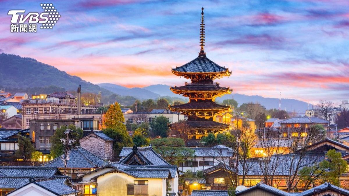 Kyoto mayor seeks higher public transport fares for tourists (Shutterstock)