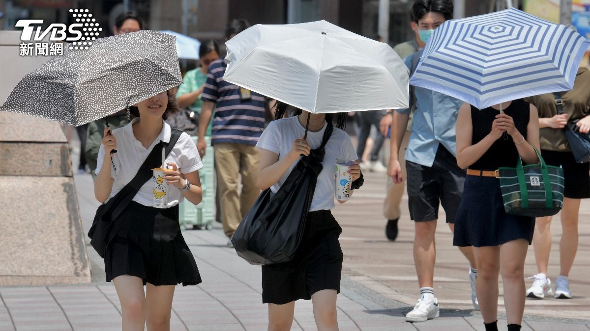 Taiwan sees clear skies, cool nights (TVBS News)