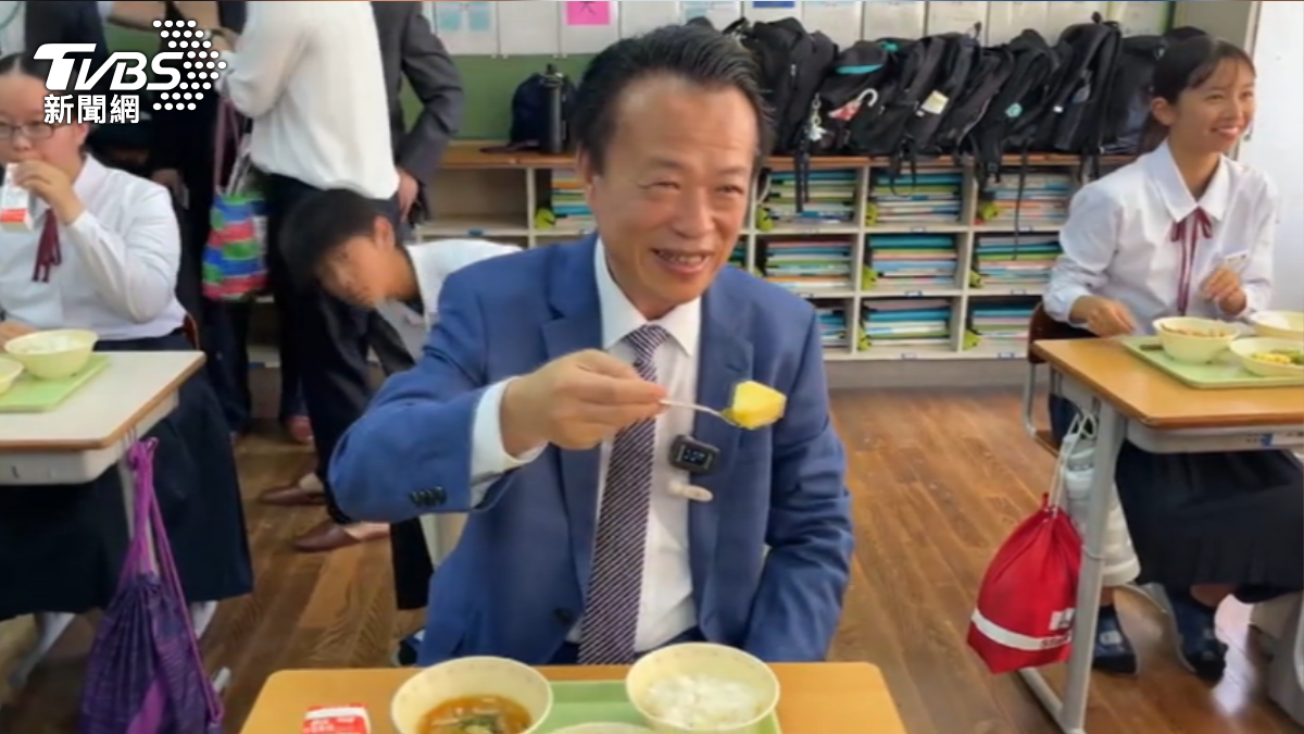 Taiwanese pineapples featured in Japanese school lunches (TVBS News)