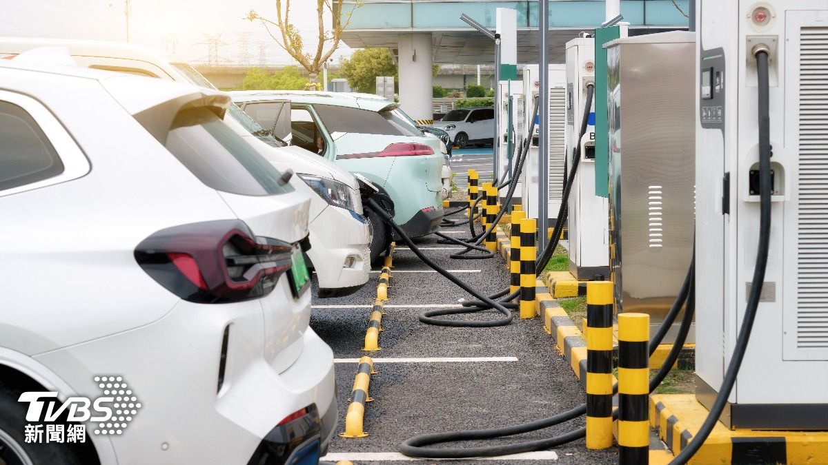 Taiwan boosts EV vehicle infrastructure with NT$500M fund (Shutterstock)