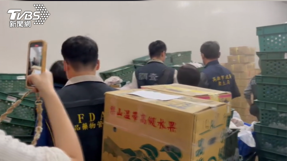 Kaohsiung company caught with 14-year-old expired meat (TVBS News)
