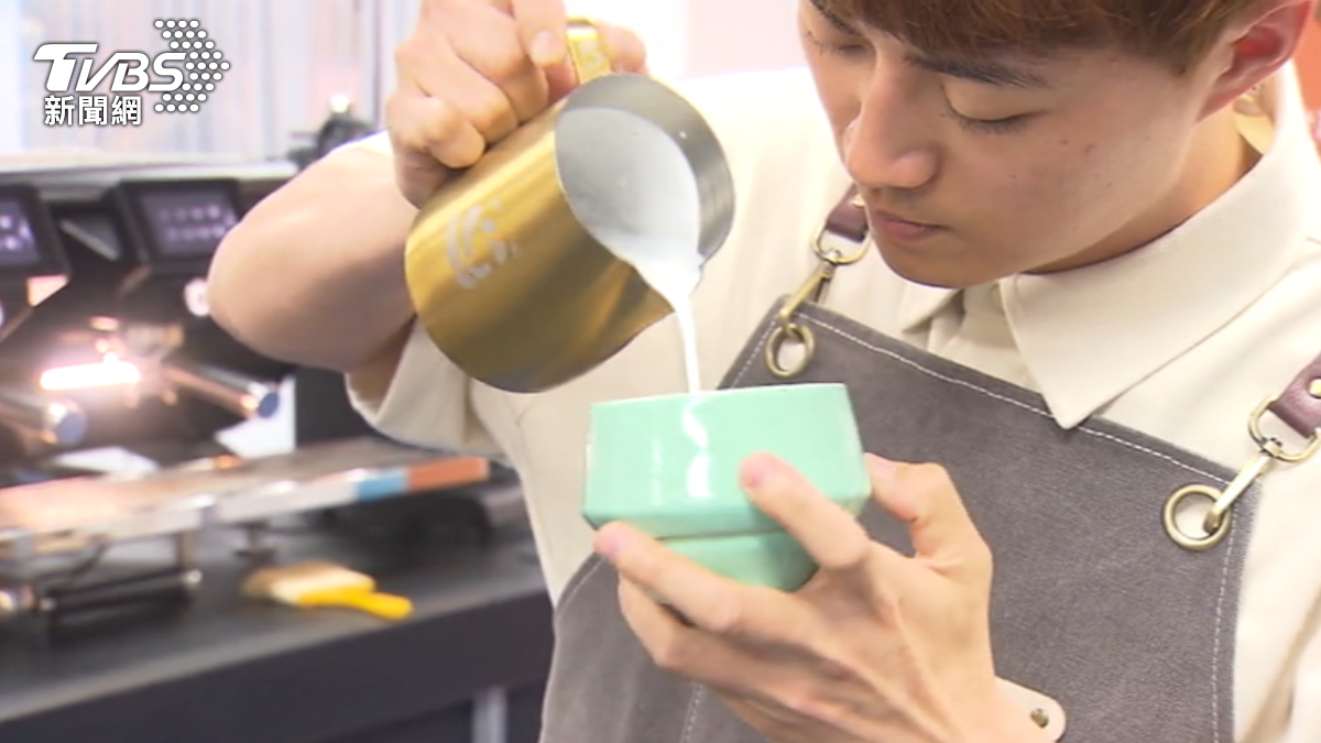 Taiwanese barista wins 2024 World Latte Art Championship (TVBS News)