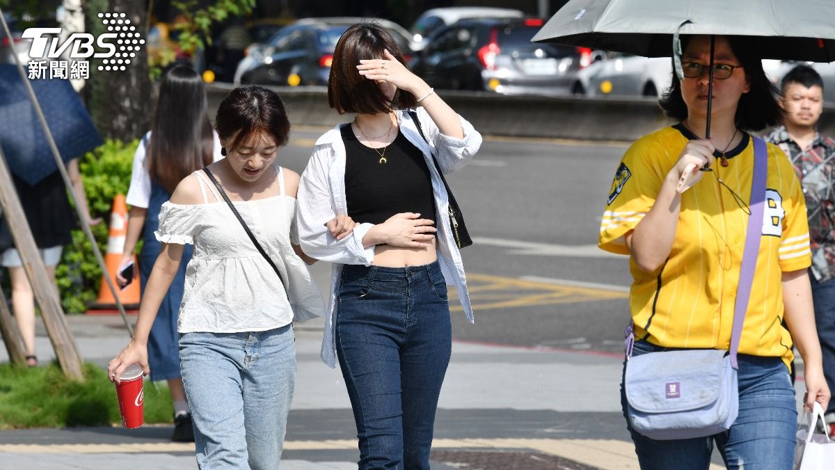 Taipei faces high heat alert Tuesday (TVBS News)