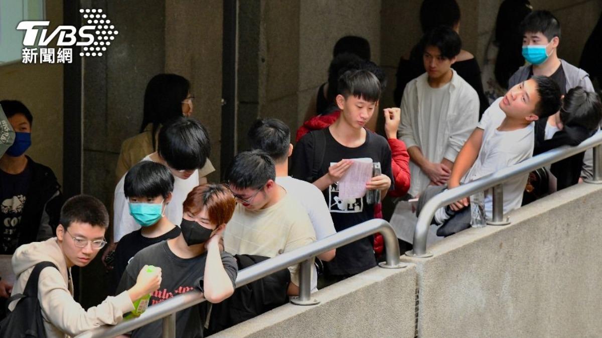 NCKU sees record master’s applicants (TVBS News)