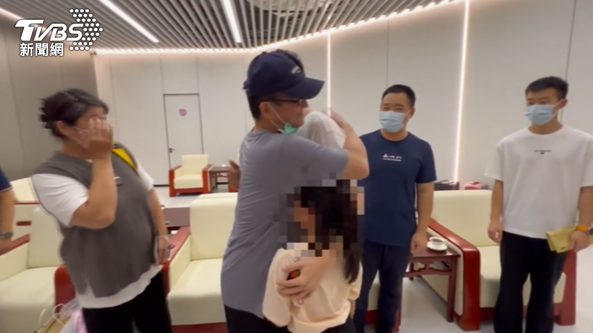 Penghu crew returns home after detention (TVBS News)