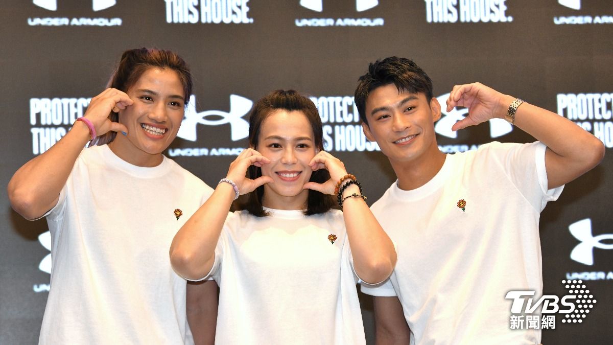 Yang Yung-wei moved by coach’s support at Team UA event (TVBS News)